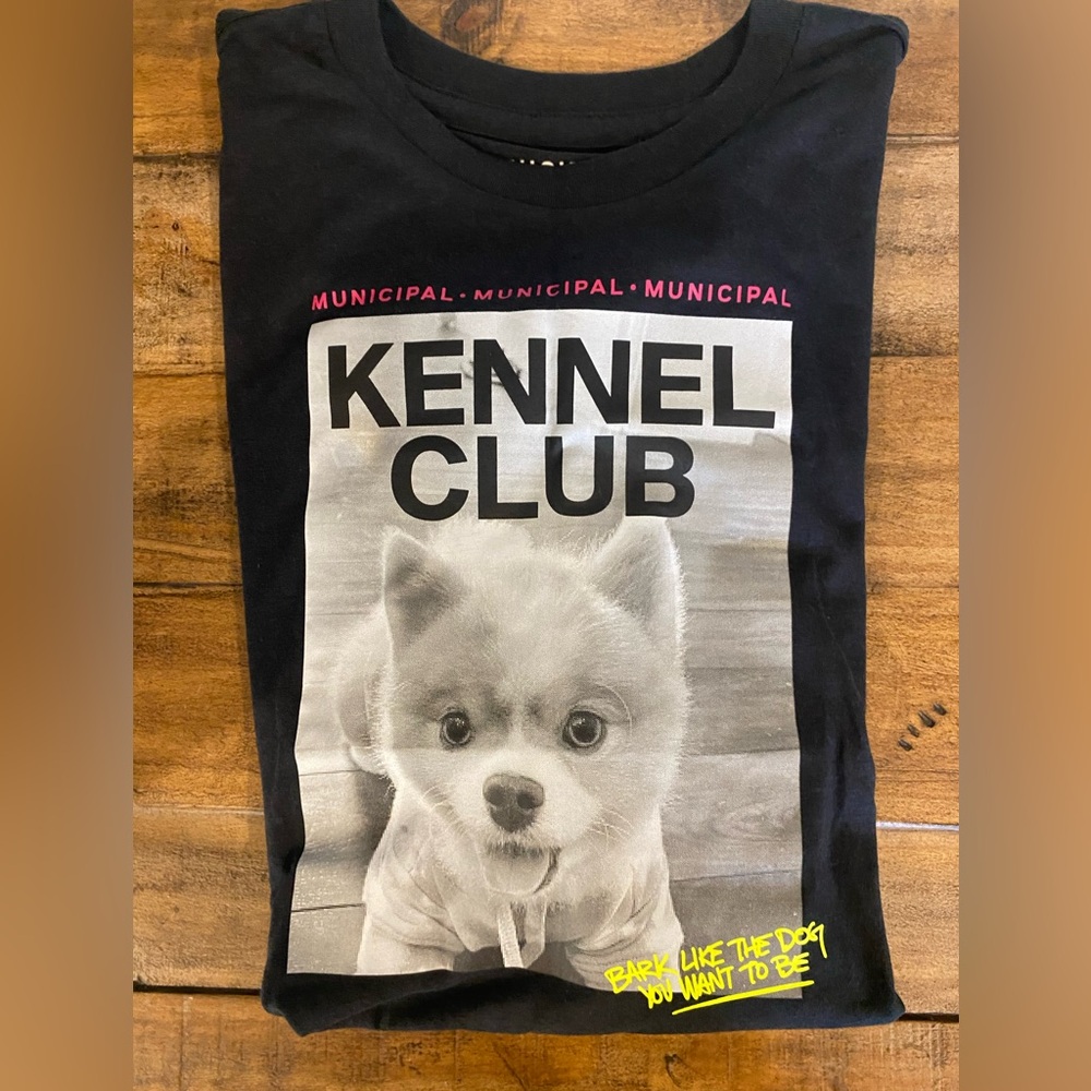 Municipal T-shirt size L NWOT